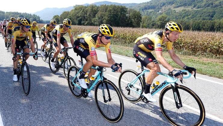 MERIBEL, FRANCE - SEPTEMBER 16 : MARTIN Tony of Team Jumbo-Visma, JANSEN Amund Grondahl of Team Jumbo-Visma, during stage 17 of the 107th edition of the 2020 Tour de France cycling race, a stage of 170 kms with start in Grenoble and finish at Col de la Loze in Meribel on September 16, 2020 in Meribel, France, 16 09 2020 ( Motordriver Kenny Verfaillie - Photo by Jan De Meuleneir Photo News CYCLISME : Tour de France - Etape 17 - Grenoble a Meribel Col De La Loze - 16 09 2020 PhotoNews Panoramic 