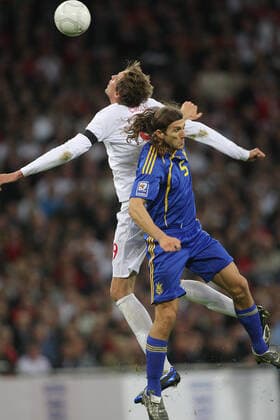 Peter Crouch Chygrynskyy England V Ukraine England V Ukraine Wembley Stadium, London, England 01 April 2009 Peter Crouch & Chygrynskyy England V Ukraine England V Ukraine Wembley Stadium, London, England 01 April 2009  Copyright: Allstar RichardxSelle 12779452