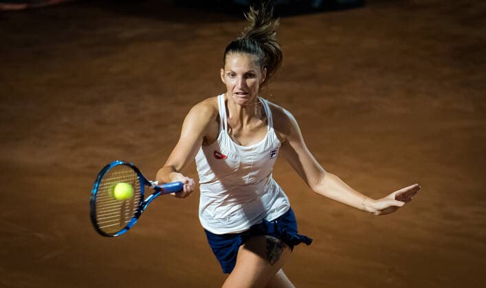 September 16, 2020, Rome, ITALY: Karolina Pliskova of the Czech Republic in action during her second-round match at the 2020 Internazionali BNL d Italia WTA, Tennis Damen Premier 5 tennis tournament against Barbora Strycova of the Czech Republic Rome ITALY - ZUMAa181 20200916_zaa_a181_143 Copyright: xRobxPrangex