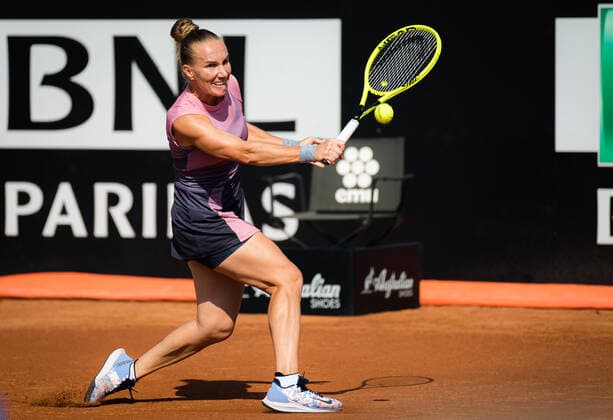 September 17, 2020, Rome, ITALY: Svetlana Kuznetsova of Russia in action during the second round at the 2020 Internazionali BNL d Italia WTA, Tennis Damen Premier 5 tennis tournament against Anett Kontaveit of Estonia Rome ITALY - ZUMAa181 20200917_zaa_a181_006 Copyright: xRobxPrangex
