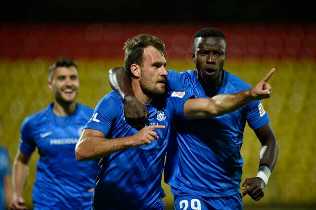 From left MICHAEL RABUSIC, MOHAMED TIJANI of Liberec celebrate a goal during the UEFA Europa League Qualifiers, 2nd qualifying round, between FK Riteriai and Slovan Liberec in Vilnius, Lithuana, September 17, 2020. (CTKxPhoto RadekxPetrasek) CTKPhotoP202009170974201 _PER1154