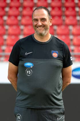 Frank Schmidt, Coach FC Heidenheim, 1 FC Heidenheim 1846, 2 Bundesliga, team photo and portrait appointment, season 2020 2021, 17 09 2020, DFB DFL regulations prohibit any use of photographs as image sequences and or quasi video, 1 FC Heidenheim 1846, 2 Bundesliga, team photo and portrait appointment, clipping, shooting, season 2020 2021, 17 09 2020 Heidenheim Copyright: xEibner-Pressefoto SaschaxWaltherx EP_swa