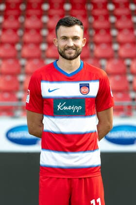 Denis Thomalla FC Heidenheim, 11 , 1 FC Heidenheim 1846, 2 Bundesliga, team photo and portrait appointment, season 2020 2021, 17 09 2020, DFB DFL regulations prohibit any use of photographs as image sequences and or quasi video , 1 FC Heidenheim 1846, 2 Bundesliga, team photo and portrait appointment, clipping, shooting, season 2020 2021, 17 09 2020 Heidenheim Copyright: xEibner-Pressefoto SaschaxWaltherx EP_swa