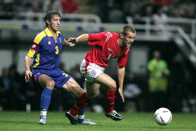 Michael Owen & Sergiy Fedorov England V Ukraine England V Ukraine St James Park Newcastle, England 18 August 2004  Copyright: Allstar RichardxSelle 12834100