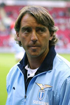 Fußball, Trainerhistorie Lazio Rom von 1997 bis heute Roberto Mancini Lazio Coach Liverpool V Lazio Anfield, Liverpool 30 July 2002  Copyright: Allstar MichaelxMayhe 12855135