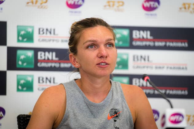 September 18, 2020, Rome, ITALY: Simona Halep of Romania talks to the media after winning her third-round match at the 2020 Internazionali BNL d Italia WTA, Tennis Damen Premier 5 tennis tournament Rome ITALY - ZUMAa181 20200918_zaa_a181_130 Copyright: xRobxPrangex