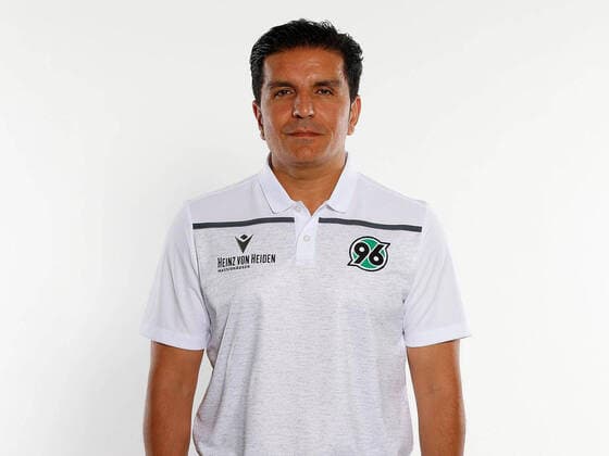 Hannover 96 team photos 2020, Hannover, 2 League, individual portraits of Hannover 96, in the picture Kenan Kocak coach, Hannover POOLFOTOS HANNOVER 96 via Joachim Sielski Hannover Lower Saxony Germany Poolfoto Hannover 96 ,EDITORIAL USE ONLY