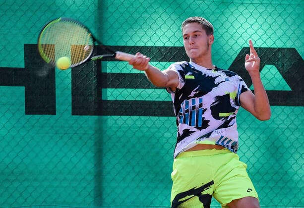 19 09 2020, xpsx, Tennis ITF Tournament TC Bruchkoebel Final matches, v l Sean Cuenin France FRA Bruchkoebel Hesse Germany DEU