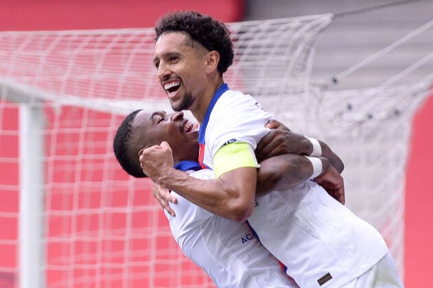 JOIE - FAIR PLAY - 05 MARQUINHOS (PSG) - 03 PRESNEL KIMPEMBE (PSG) FOOTBALL : Nice vs Paris SG - Ligue 1 Uber Eats - 20 09 2020 FEP Panoramic 