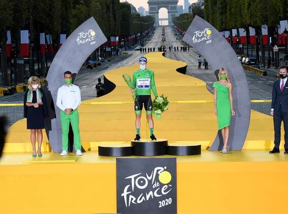 PARIS, FRANCE - SEPTEMBER 20 : BENNETT Sam (IRL) of DECEUNINCK - QUICK - STEP pictured during the podium ceremony during stage 21 of the 107th edition of the 2020 Tour de France cycling race, a stage of 122 kms with start in Mantes-la-Jolie and finish at the Avenue des Champs Elysees in Paris on September 20, 2020 in Paris, France, 20 09 2020 CYCLISME : Tour de France - Etape 21 - Mantes la Jolie a Paris Champs Elysees - 20 09 2020 PhotoNews Panoramic 