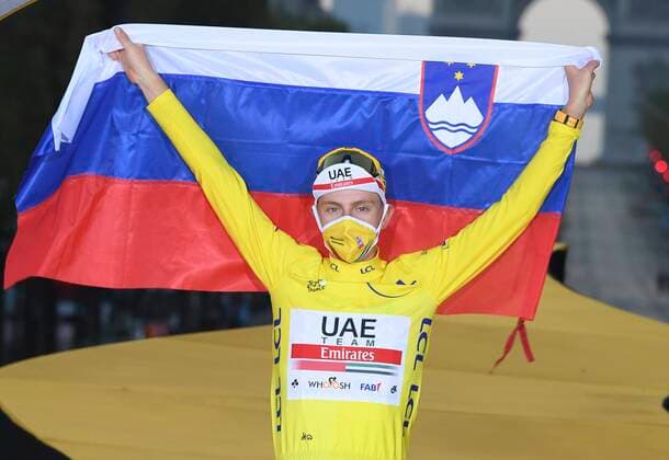 PARIS, FRANCE - SEPTEMBER 20 : POGACAR Tadej (SLO) of UAE TEAM EMIRATES pictured with the yellow jersey during the podium ceremony during stage 21 of the 107th edition of the 2020 Tour de France cycling race, a stage of 122 kms with start in Mantes-la-Jolie and finish at the Avenue des Champs Elysees in Paris on September 20, 2020 in Paris, France, 20 09 2020 CYCLISME : Tour de France - Etape 21 - Mantes la Jolie a Paris Champs Elysees - 20 09 2020 PhotoNews Panoramic 