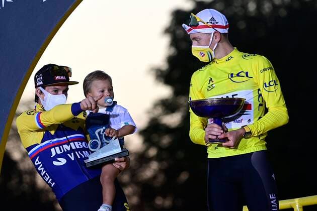 PARIS, FRANCE - SEPTEMBER 20 : ROGLIC Primoz (SLO) of TEAM JUMBO - VISMA, POGACAR Tadej (SLO) of UAE TEAM EMIRATES pictured during the podium ceremony during stage 21 of the 107th edition of the 2020 Tour de France cycling race, a stage of 122 kms with start in Mantes-la-Jolie and finish at the Avenue des Champs Elysees in Paris on September 20, 2020 in Paris, France, 20 09 2020 CYCLISME : Tour de France - Etape 21 - Mantes la Jolie a Paris Champs Elysees - 20 09 2020 PhotoNews Panoramic 