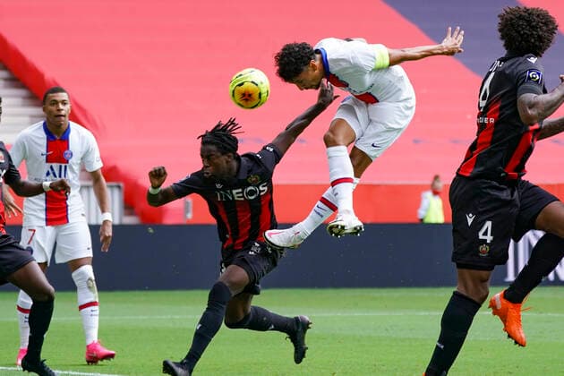 Marquinhios (PSG) - Jordan Lotomba (OGC Nice) FOOTBALL : OGC Nice vs PSG - Ligue 1 Uber Eat - Nice - 20 09 2020 NorbertScanella PanoramiC 