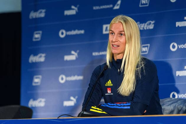 200921 Sofia Jakobsson during a press conference after a training with the Swedish women s national football team on September 21, 2020 in Reykjavik Photo Maxim ThorÃ BILDBYRAN code MT MT0039 football football soccer football training press conference training practice press conference sweden sweden dam bbeng,  Copyright: MAXIMxTHORE BB200921BB311