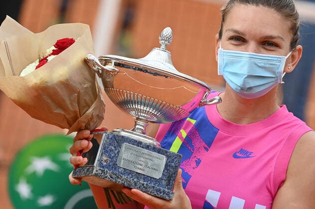 Photo Alfredo Falcone - LaPresse 21 09 2020 Roma (Italy) Tennis Karolina Pliskova (CZE) vs Simona Halep (ROU) women s final Internazionali BNL d Italia 2020 In the pic:Simona Halep  Copyright: xAlfredoxFalcone LaPressex
