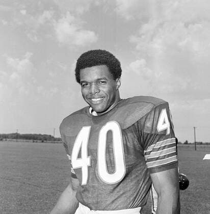 Aug. 20, 1970 - USA - Gale Sayers, football player for the Chicago Bears, August 20, 1970. Minnesota News - August 20, 1970 - ZUMAm42_ 19700820_pnj_m67_001 Copyright: xx
