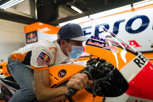 24.09.2020, Circuit de Barcelona Catalunya, Barcelona, ESP, MotoGP, Grosser Preis von Katalonien, Pressekonferenz, im Bild 93 Marc Marquez Repsol Honda HRC Honda Racing Corporation during a press conference, PK, Pressekonferenz before the MotoGP from Catalonia at the Circuit de Barcelona Catalunya in Barcelona, Spain on 2020 09 24. **** ONLY GER;FRA;ITA;ESP;SUISSE;GBR **** Barcelona *** 24 09 2020, Circuit de Barcelona Catalunya, Barcelona, ESP, MotoGP, Grand Prix of Catalonia, press conference, in picture 93 Marc Marquez Repsol Honda HRC Honda Racing Corporation during a press conference before the MotoGP from Catalonia at the Circuit de Barcelona Catalunya in Barcelona, Spain on 2020 09 24 ONLY GER FRA ITA ESP SUISSE GBR Barcelona  EP_moto  