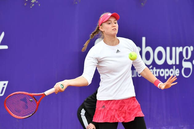 Tennis - Internationaux de Strasbourg 2020 - Elena Rybakina - Kazaktsan25 09 2020 TENNIS : Internationaux de Strasbourg 2020 -France - 25 09 2020 ChrysleneCaillaud Panoramic 