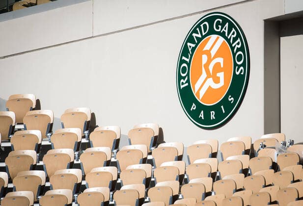 September 26, 2020, Paris, FRANCE: Empty Seats during practice before the start of the 2020 Roland Garros Grand Slam tennis tournament Paris FRANCE - ZUMAa181 20200926_zaa_a181_071 Copyright: xRobxPrangex