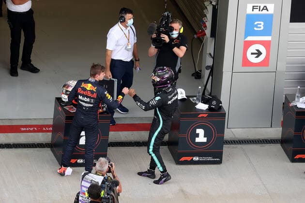 FORMULA 1 VTB RUSSIAN GRAND PRIX 2020 26 09 2020, Sochi Autodrom, Sochi, FORMULA 1 VTB RUSSIAN GRAND PRIX 2020 , in the picture pole position for Lewis Hamilton GB 44 , Mercedes AMG Petronas F1 Team, 2 starting places for Max Verstappen NEL 33 , Aston Martin Red Bull Racing nordphotoxBratic nph00250