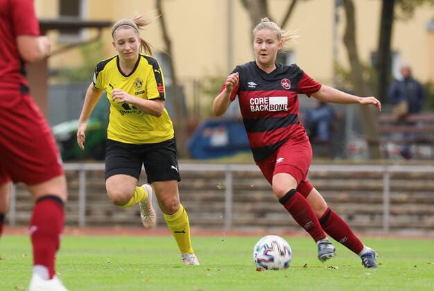 xjfx 27 09 09 2020 DFB Pokal Frauen SC Opel 06 Rüsselsheim 1 FC Nürnberg v l , Lorena Bernadie SC Opel Rüsselsheim Frauen , Eva Bahm 1 FC Nürnberg Frauen DFL DFB REGULATIONS PROHIBIT ANY USE OF PHOTOGRAPHS as IMAGE SEQUENCES and or QUASI VIDEO Copyright: HMBxMedia