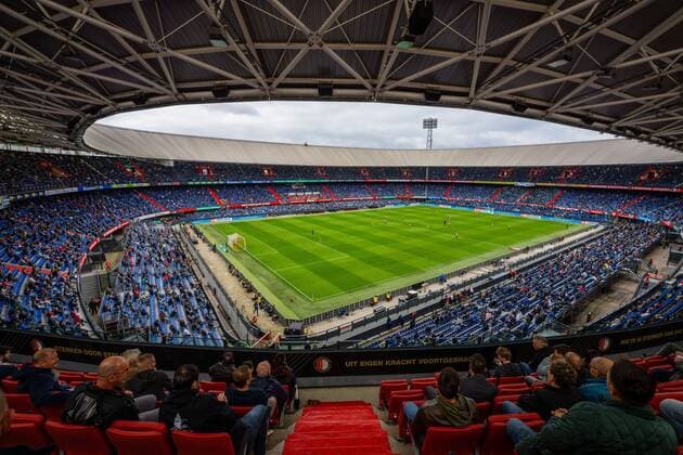 ROTTERDAM - (lr) audience of Feyenoord during the Dutch Eredivisie match between Feyenoord Rotterdam and ADO Den Haag in the Kuip on September 27, 2020 in Rotterdam, The Netherlands. ANP TOM BODE MULTIMEDIA Dutch Eredivisie 2020 2021 xVIxANPxSportx xTomxBodexMultimediaxIVx 423267424