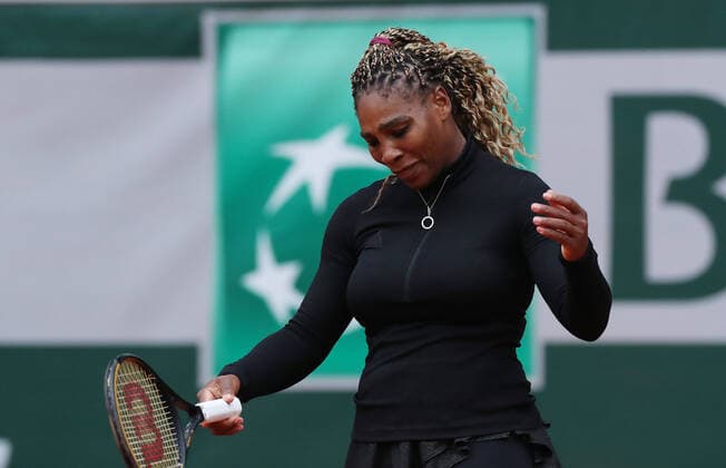 (200928) -- PARIS, Sept. 28, 2020 -- Serena Williams of the United States reacts during the women s singles first round match against Kristie Ahn of the United States at French Open tennis tournament 2020 at Roland Garros in Paris, France, Sept. 28, 2020. ) (SP)FRANCE-PARIS-TENNIS-ROLAND GARROS-FRENCH OPEN-DAY 2 GaoxJing 