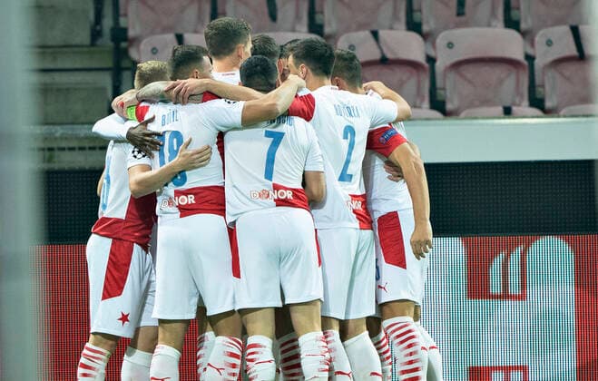 Slavia Pragues Peter Olayinka scores to 1-0 in the Champions League playoff qualifier FC Midtjylland against Slavia Prague at MCH Arena in Herning, Wednesday 30 September 2020, Herning Jylland Denmark  Copyright: HenningxBagger HenningxBaggerx COP102 spdk20200930-214741-L