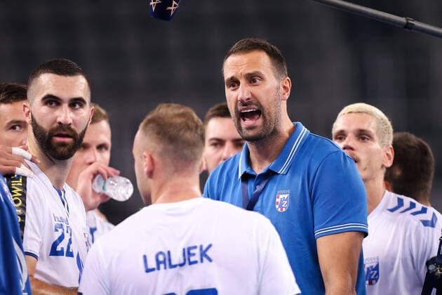 PXL_PPD Zagreb vs Aalborg Handbold Coach of HC PPD Zagreb Igor Vori during the EHF Champions League match between HC PPD Zagreb and Aalborg Handbold in Arena Zagreb, Zagreb, Croatia on September 30, 2020. LukaxStanzl PIXSELL