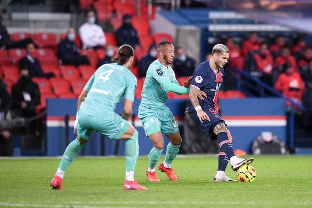 09 MAURO ICARDI (PSG) - 06 ENZO EBOSSE (SCO) FOOTBALL : Paris SG vs Angers - Ligue 1 Uber Eats - 02 10 2020 FEP Panoramic 