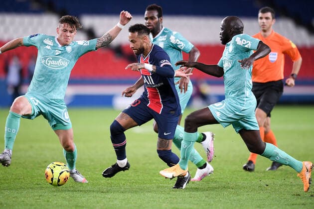 10 NEYMAR JR (PSG) - 15 PIERRICK CAPELLE (SCO) FOOTBALL : Paris SG vs Angers - Ligue 1 Uber Eats - 02 10 2020 FEP Panoramic 
