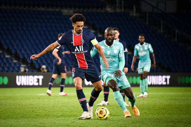 Marquinhos ( 5 - PSG ) - BAHOKEN Stephane ( 19 - Angers ) - FOOTBALL : Paris Saint Germain vs Angers SCO - Ligue 1 - Paris - 02 10 2020 FedericoPestellini Panoramic 