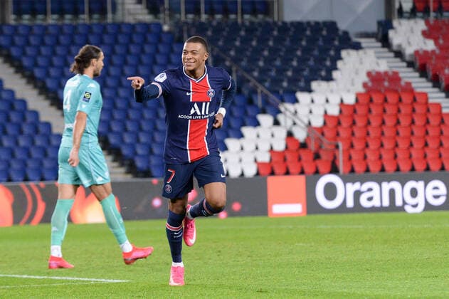 JOIE - 07 KYLIAN MBAPPE (PSG) FOOTBALL : Paris SG vs Angers - Ligue 1 Uber Eats - 02 10 2020 FEP Panoramic 