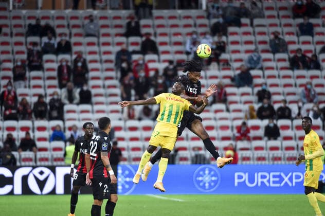 27 MOSES SIMON (NAN) - 19 KHEPHREN THURAM (NICE) FOOTBALL : Nice vs Nantes - Ligue 1 Uber Eats - 03 10 2020 FEP Panoramic 