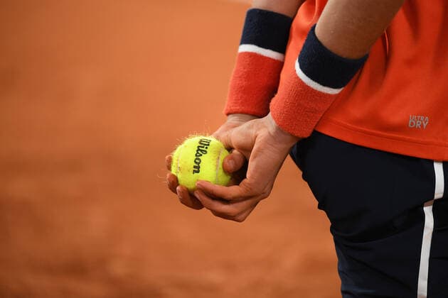 05 10 2020 Tennis French Open Roland Garros Paris f l , symbol picture ball boy, tennis ball photo HMB Media Copyright: AntonioxBorga