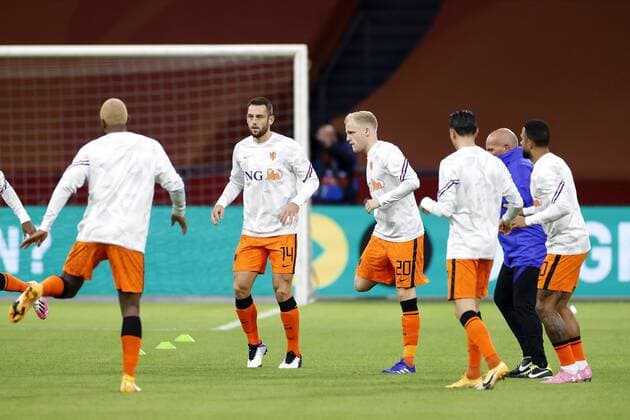 AMSTERDAM, 07-10-2020 , JohanCruyff Arena, friendly game between Netherland and Mexico. Netherlands player Stefan de Vrij (L) and Netherlands player Donny van de Beek (R) during the game Netherlands - Mexico. Netherlands - Mexico  x9485273x Copyright: