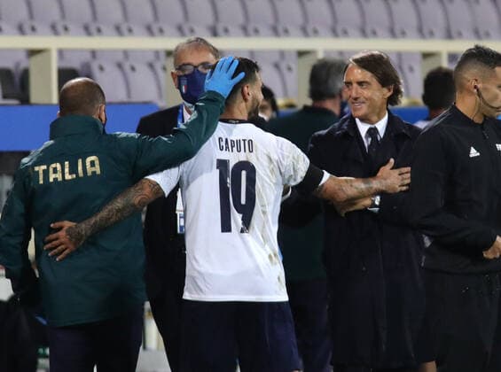 Photo Marco Bucco LaPresse October 07, 2020 Florence , Italy soccer Italia vs Moldavia - friendly match - Artemio Franchi stadium, Florence . In the pic: Francesco Caputo hugs the CT Roberto Mancini after the substitution  Copyright: xMarcoxBucco LaPressex