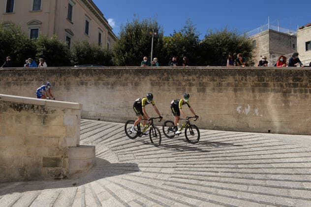 09-10-2020 Giro D italia; Tappa 07 Matera - Brindisi; 2020, Mitchelton - Scott; Matera; 
