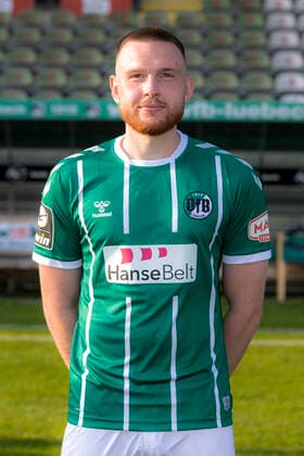 Tim Weissmann No. 2, VfB Luebeck VfB Lübeck, 3 Liga, portrait date 2020 2021 Lübeck Schleswig Holstein Germany Dietmar Scholze Stadium on the L Copyright: xAgentur54GradFelixxKoenigx