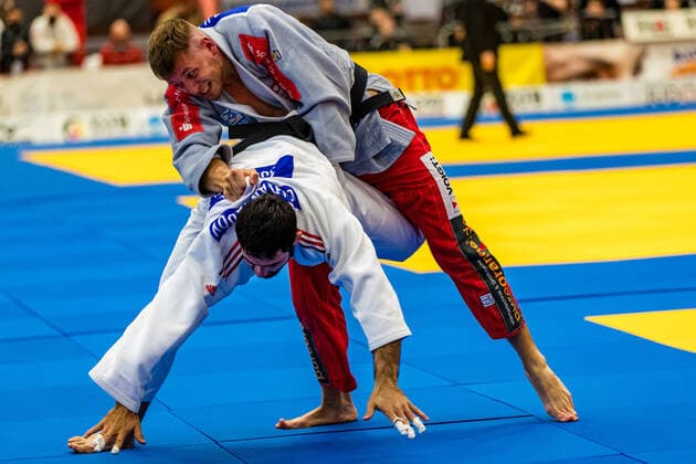 10 10 2020, Brandenburg, Senftenberg Judo Bundesliga Final Men 2020 Oleg Ilts, KSC Asahi Spremberg, Ferdinand Karapetian, Hamburger JT foto Eibner Hammerschmidt Judo Bundesliga Final Men 2020 Senftenberg Copyright: xHammerschmidtx Eibner-Pressefotox EP_fhamm