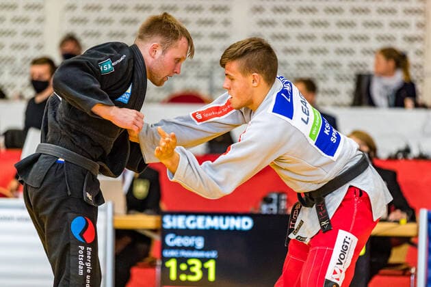 10 10 2020, Brandenburg, Senftenberg Judo Bundesliga Final Men 2020 Georg Siegemund, UJKC Potsdam, Luc Meyer, KSC Asahi Spremberg photo Eibner Hammerschmidt Judo Bundesliga Final Men 2020 Senftenberg Copyright: xHammerschmidtx Eibner-Pressefotox EP_fhamm