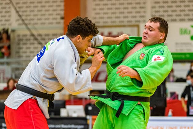10 10 2020, Brandenburg, Senftenberg Judo Bundesliga Final Men 2020 Jonas Schreiber, SUA Witten, Kacper Szczurowski, KSC Asahi Spremberg photo Eibner Hammerschmidt Judo Bundesliga Final Men 2020 Senftenberg Copyright: xHammerschmidtx Eibner-Pressefotox EP_fhamm
