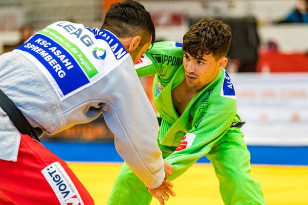 10 10 2020, Brandenburg, Senftenberg Judo Bundesliga Final Men 2020 Alessio Murrone, SUA Witten, Hratschik Latschiniak, KSC Asahi Spremberg photo Eibner Hammerschmidt Judo Bundesliga Final Men 2020 Senftenberg Copyright: xHammerschmidtx Eibner-Pressefotox EP_fhamm