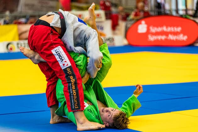 10 10 2020, Brandenburg, Senftenberg Judo Bundesliga Final Men 2020 Matthijs van Harten, SUA Witten, Luc Meyer, KSC Asahi Spremberg photo Eibner Hammerschmidt Judo Bundesliga Final Men 2020 Senftenberg Copyright: xHammerschmidtx Eibner-Pressefotox EP_fhamm