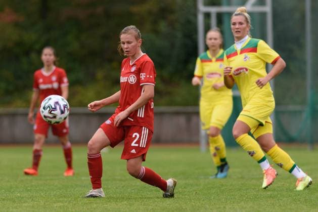 ASCHHEIM, GERMANY, OCT 11: Laura Donhauser ( 2 FC Bayern München II) during the 2. Frauen Bundesliga match between FC Bayern München II and 1. FC Köln. Sven Beyrich SPP FC Bayern München II vs 1. FC Köln 