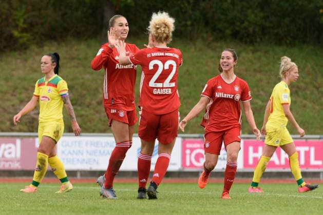 ASCHHEIM, GERMANY, OCT 11: Jana Kappes ( 20 FC Bayern München II) and Fiona Gaisser ( 22 FC Bayern München II) celebrating the teams first goal during the 2. Frauen Bundesliga match between FC Bayern München II and 1. FC Köln. Sven Beyrich SPP FC Bayern München II vs 1. FC Köln 