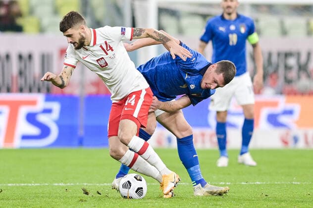 October 11, 2020, Gdansk, Poland: Mateusz Klich of Poland (L) and Andrea Belotti of Italy are seen in action during the football UEFA Nations League match between Poland and Italy at the Energa Stadium in Gdansk Gdansk Poland - ZUMAs227 20201011_zip_s227_001 Copyright: xMateuszxSlodkowskix