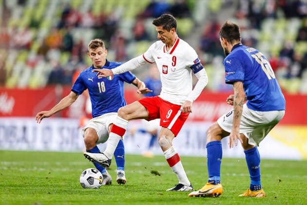 11.10.2020 GDANSK, ENERGA ARENA (POLAND, ENERGA ARENA) PILKA NOZNA (FOOTBALL) LIGA NARODOW UEFA ( UEFA NATIONAL LEAGUE ) MECZ POLSKA - WLOCHY ( GAME POLAND - ITALY ) NZ ROBERT LEWANDOWSKI FOTO LUKASZ GROCHALA CYFRASPORT NEWSPIX.PL --- Newspix.pl  20201011CSLG0047