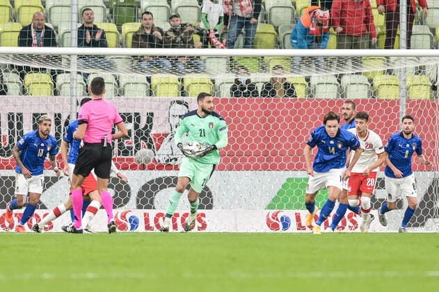 11.10.2020 GDANSK PILKA NOZNA - LIGA NARODOW UEFA MECZ GRUPY A POLSKA - WLOCHY Football - UEFA Nations League group A match Poland - Italy N Z GIANLUIGI DONNARUMMA FEDERICO CHIESA JAKUB MODER FOT MATEUSZ SLODKOWSKI FOTONEWS NEWSPIX.PL --- Newspix.pl  20201011FNMS90