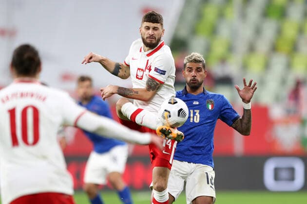 GDANSK 11.10.2020 MECZ 3. KOLEJKA LIGA NARODOW GRUPA A1 SEZON 2020 21: POLSKA - WLOCHY 0:0 --- 2020-21 UEFA NATIONS LEAGUE GROUP A1 FOOTBALL MATCH: POLAND - ITALY 0:0 MATEUSZ KLICH EMERSON FOT. PIOTR KUCZA FOTOPYK NEWSPIX.PL --- Newspix.pl  201011PYK0065